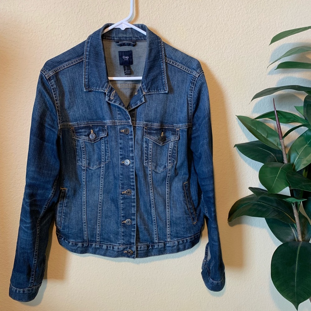 GAP Denim Jacket Women’s Medium Wash